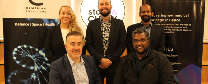 Cambrian Executive Cofounder & Director Research & Development Tiffany Sharp (Left back row) Stone & Chalk General Manager Dr Tim Mahlberg Sie (centre back row) ResearchSat Chief Technology Officer Jibin Jeffrey (Right back row) Cambrian Executive Cofounder & Managing Direct John Godwin (Left seated) ResearchSat Founder & CEO Ravi Duggineni (Right seated)